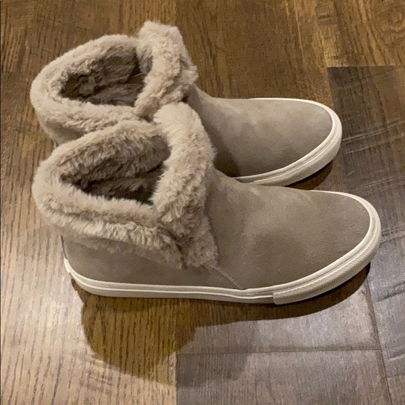 Booties - Picture 3 of 3